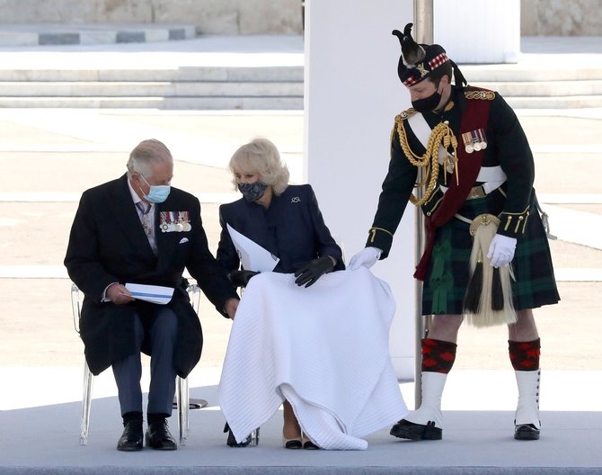 Vida Press nuotr./Princas Charlesas ir Kornvalio hercogienė Camilla Graikijoje