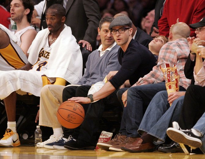 „Scanpix“ nuotr./Justinas Timberlake'as „Lakers“ rungtynėse