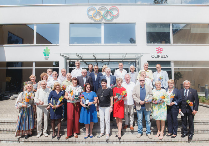 Elvis Žaldaris/LTOK apdovanoti olimpiniai čempionai ir sportui nusipelnę jubiliatai