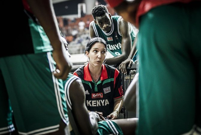 FIBA nuotr./Kenijos vyrų krepšinio rinktinės trenerė Liz Mills