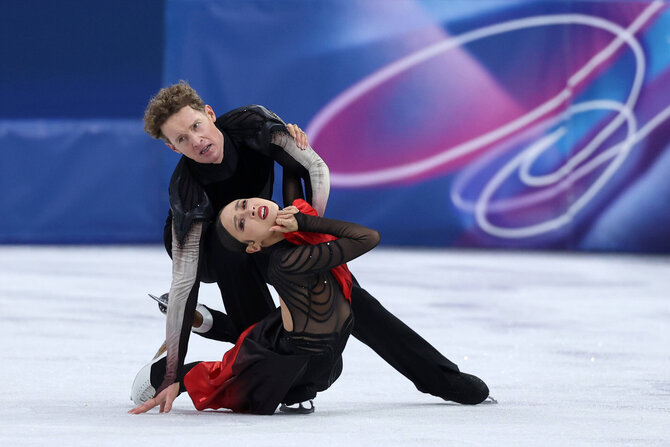 „Scanpix“ nuotr./Madison Chock ir Evanas Batesas