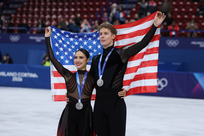 „Scanpix“ nuotr./Madison Chock ir Evanas Batesas