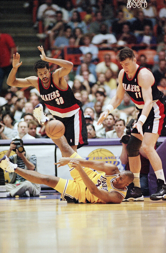 „Reuters“/„Scanpix“ nuotr./Rasheedas Wallace'as ir Arvydas Sabonis