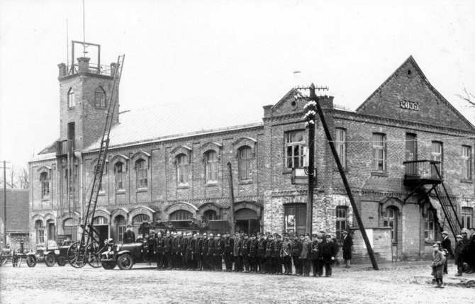 Biržų krašto muziejaus „Sėla“ nuotr./Gaisrinės antrame aukšte kino teatras „Odeon“. 1931 m.,