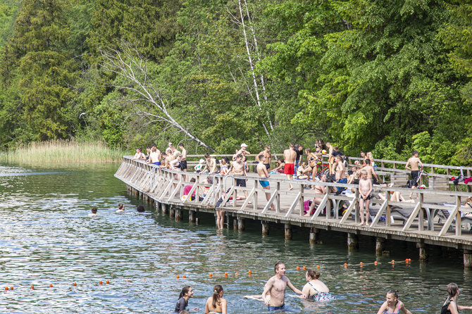 Ernestos Čičiurkaitės / 15min nuotr./Pirmadienis prie Žaliųjų ežerų