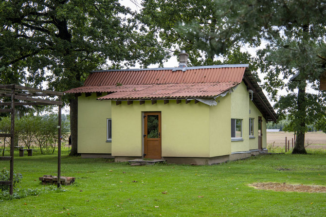 Ernestos Čičiurkaitės / 15min nuotr./Šeimos pastatyta virtuvė, kur vyksta šakočių kepimo edukacijos