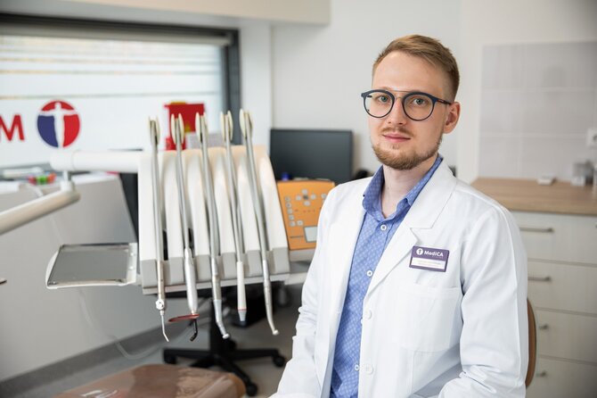 „MediCa“ nuotr./Gydytojas odontologas Šarūnas Paškevičius