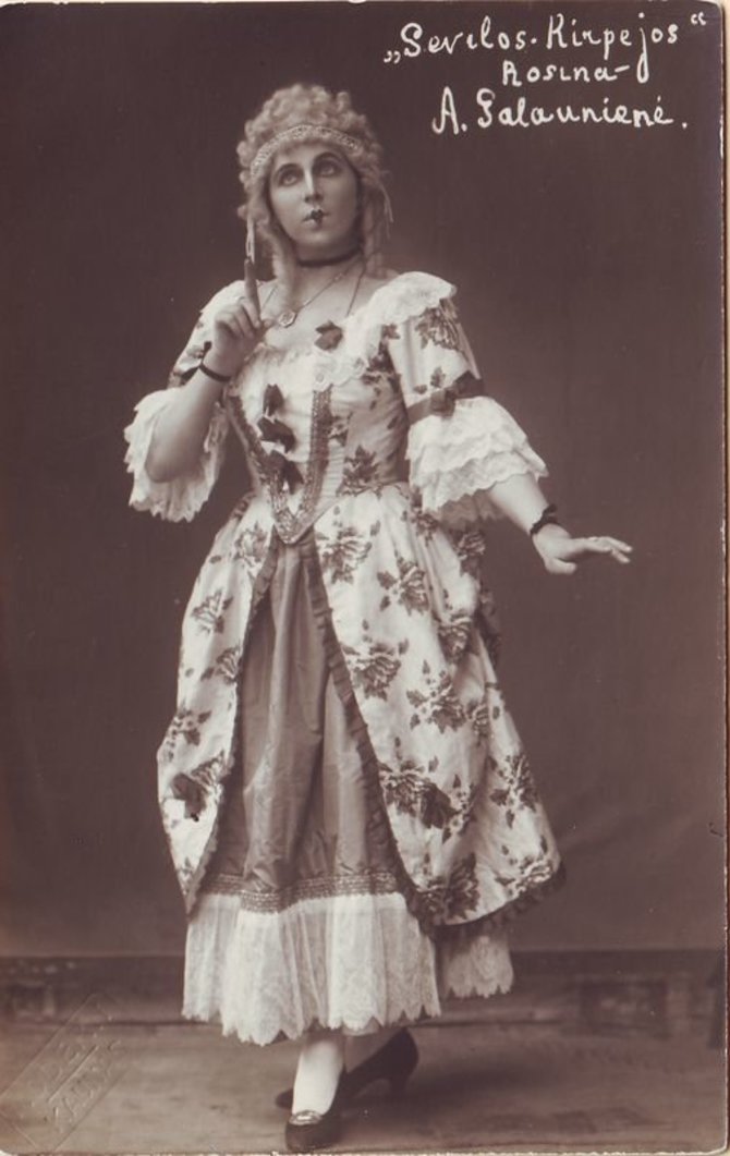 „Europeana“ nuotr./Rozina – Adelė Galaunienė. G. Rossini. „Sevilijos kirpėjas“. 1924 m.