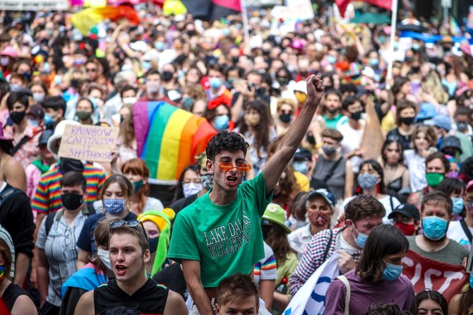 AFP/„Scanpix“ nuotr./Australijoje įvyko Sidnėjaus LGBT bendruomenės „Mardi Gras“ paradas