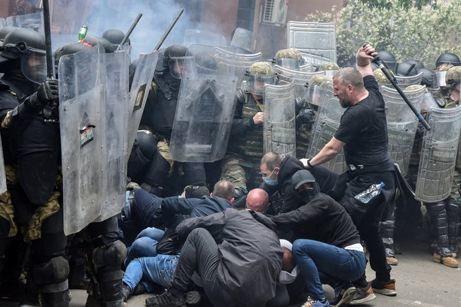 „Reuters“/„Scanpix“ nuotr./Susirėmimai Kosove
