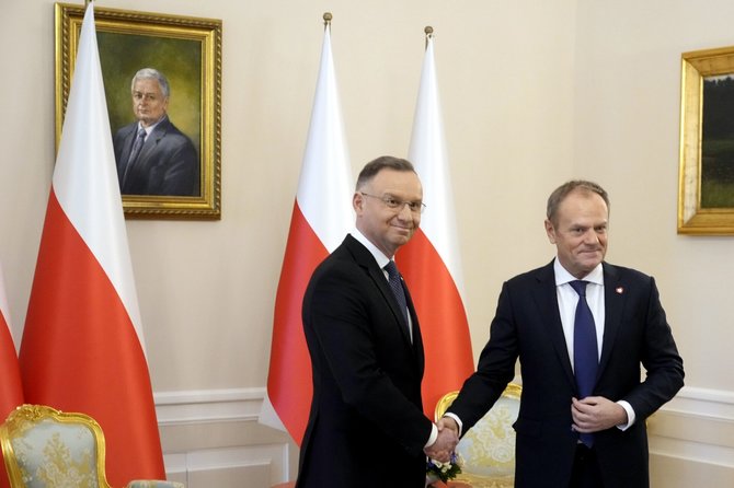 „AP“/„Scanpix“/Lenkijos prezidentas Andrzejus Duda ir šalies premjeras Donaldas Tuskas