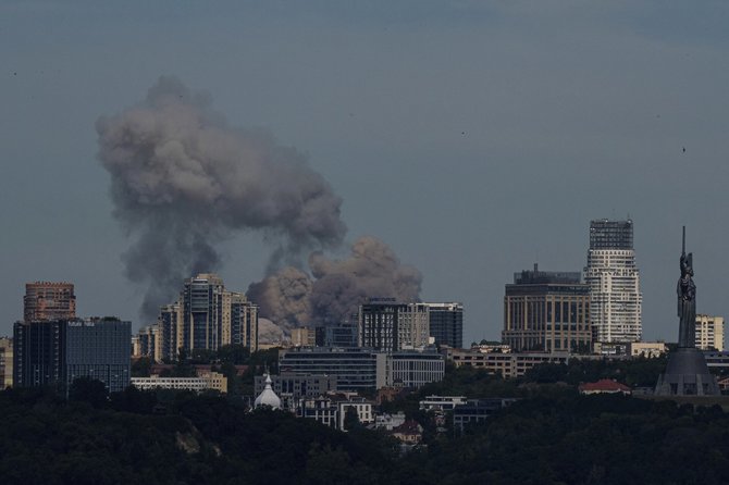 Rusija ir Ukraina karoje. / Evgeniy Maloletka / AP