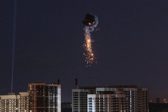 Ukrainos oro pajėgos numušė 60 dronų / Evgeniy Maloletka / AP