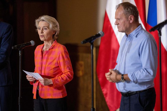 U. von der Leyen paskelbė apie 10 mlrd. eurų paramą nuo potvynių nukentėjusioms šalims / WOJTEK RADWANSKI / AFP