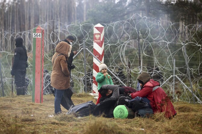 Nelegalūs migrantai Latvijoje / Leonid Shcheglov / AP