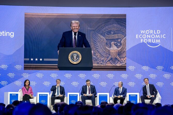Donaldas Trumpas Davose / FABRICE COFFRINI / AFP
