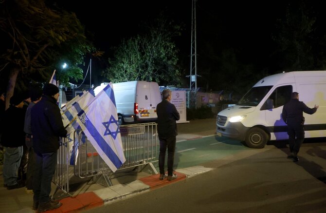 AFP/„Scanpix“/Izraelis paleido šimtus palestiniečių kalinių