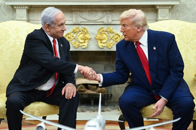 Benjaminas Netanyahu ir Donaldas Trumpas / SAUL LOEB / AFP
