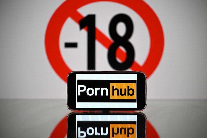 „Pornhub“ logotipas / LIONEL BONAVENTURE / AFP