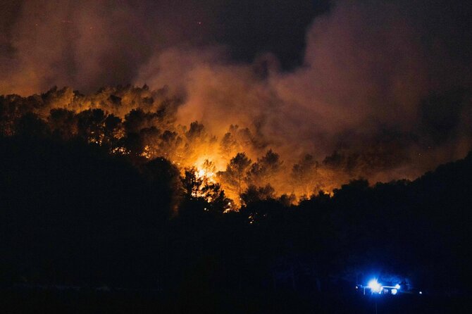 Miško gaisras Pietų Prancūzijoje / IDRISS BIGOU-GILLES / AFP