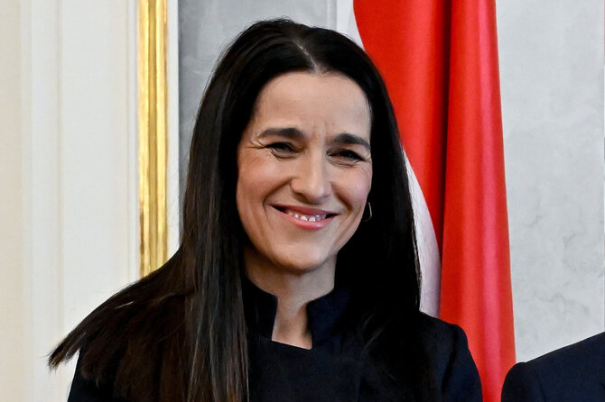 Anita Orban / / AP