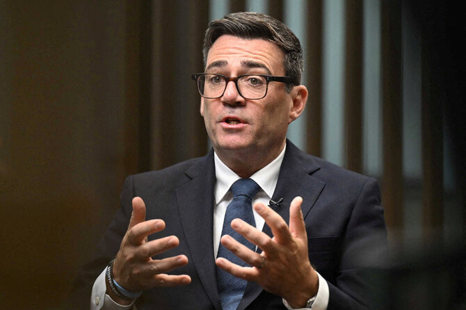 Andy Burnhamas / Jeff Overs / via REUTERS