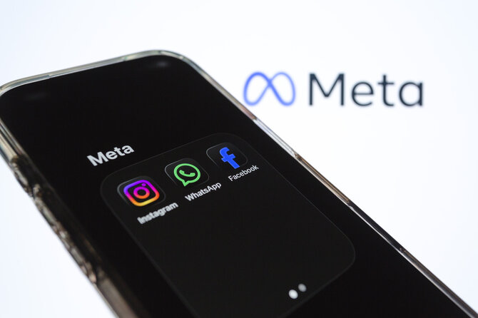 „Meta“ ir jos valdomų programėlių logotipai / Andre M. Chang / ZUMAPRESS.com