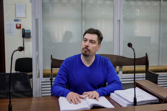 Vsevolodas Kniazevas / ALINA SMUTKO / REUTERS