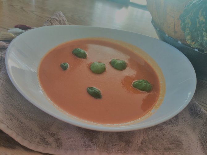Asmeninio archyvo nuotr./pomidorų morkų sriuba