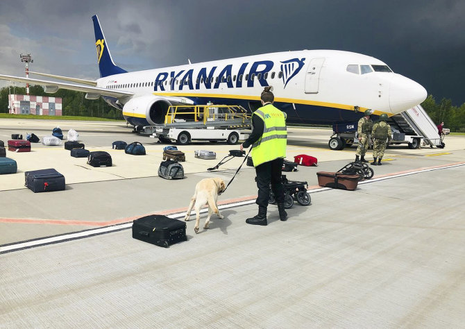 „Scanpix“/AP nuotr./Minske nutupdytas „Ryanair“ lėktuvas