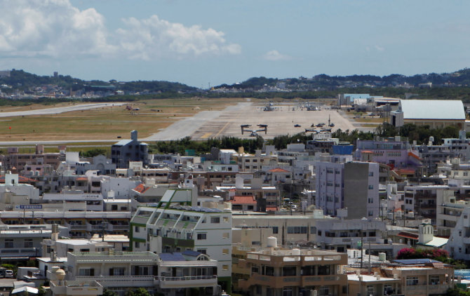 „Reuters“/„Scanpix“ nuotr./JAV karinė bazė Okinavoje