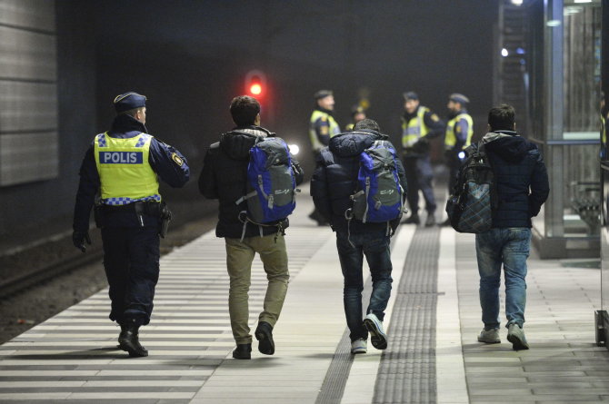 „Reuters“/„Scanpix“ nuotr./Pabėgėliai Švedijoje