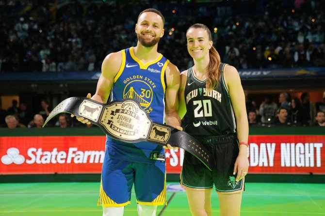 „Scanpix“ nuotr./Stephenas Curry ir Sabrina Ionescu