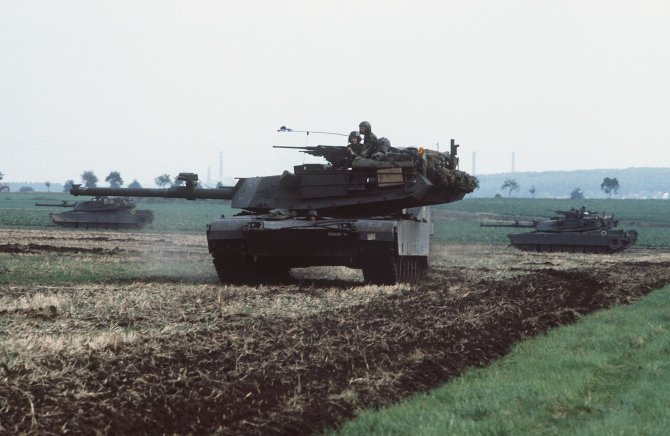 Wikipedia.org nuotr./Tankai „Abrams“ M1A