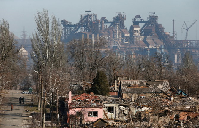„Reuters“/„Scanpix“ nuotr./Karas Ukrainoje. Mariupolio „Azovstal“ gamykla