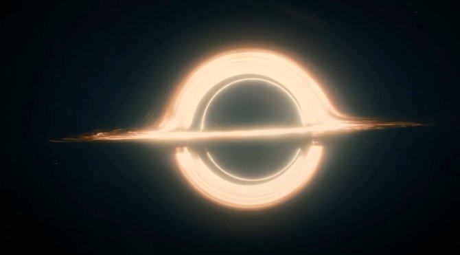 Stopkadras/Juodoji skylė Gargantua iš filmo „Interstellar“