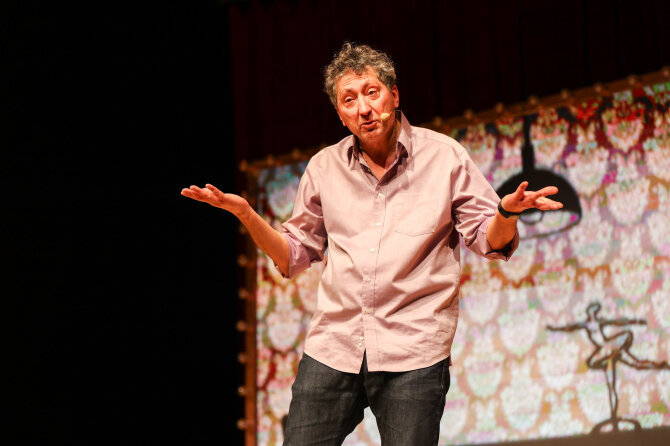 „Domino“ teatro nuotr./Sakalas Uždavinys