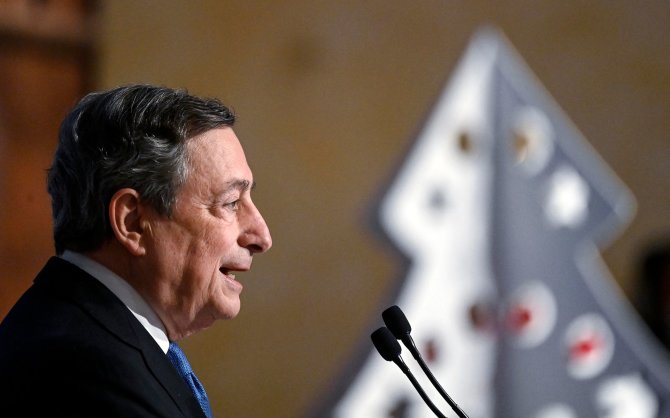 AFP/„Scanpix“ nuotr./Mario Draghi siūlo Maskvai palankų taikos planą