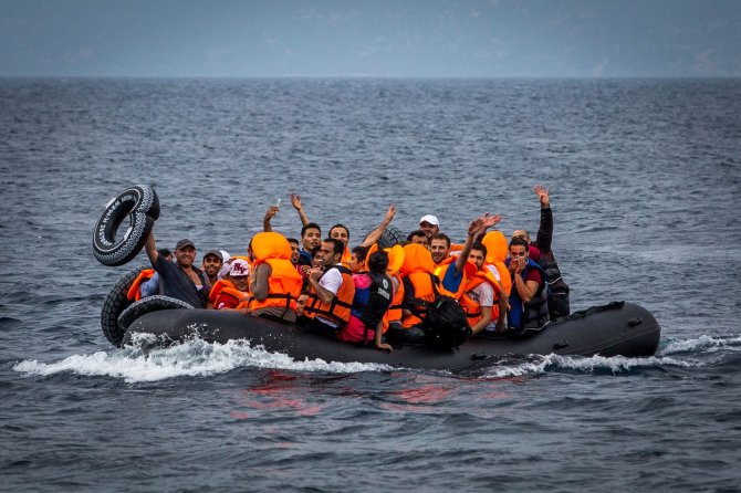 Vidmanto Balkūno/15min.lt nuotr./Migrantai ir pabėgėliai atplaukia į Lesbo salą