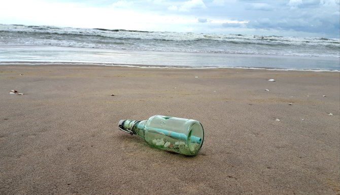 Skaitytojo nuotr./Smiltynėje rastas butelis su laišku