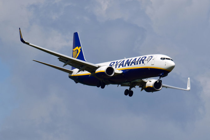 Shutterstock nuotr./„Ryanair“ lėktuvas