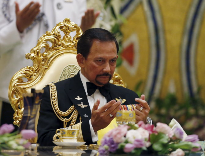 „Reuters“/„Scanpix“ nuotr./Brunėjaus sultonas Hassanalas Bolkiah