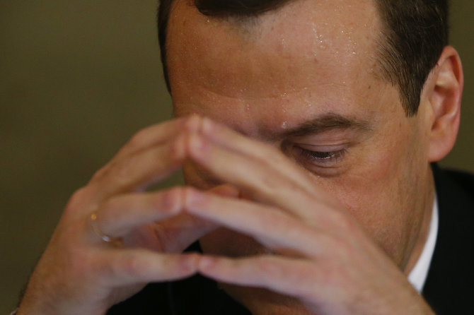 „Scanpix“/AP nuotr./Rusijos premjeras Dmitrijus Medvedevas