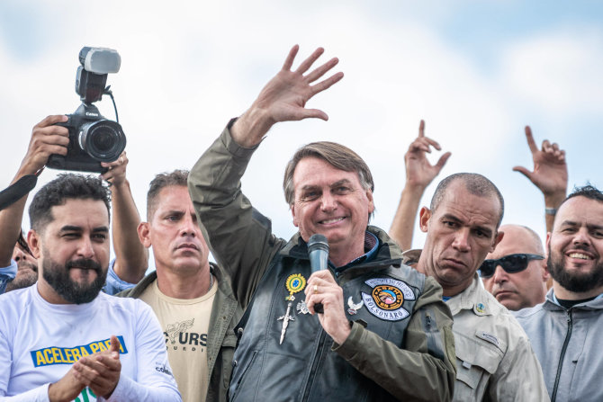 Imago / Scanpix nuotr./Jairas Bolsonaro (centre)