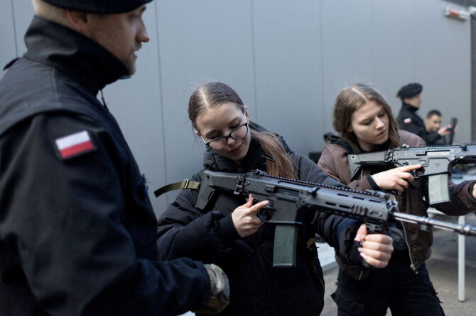 „Reuters“/„Scanpix“/Civilinės pratybos Lenkijoje
