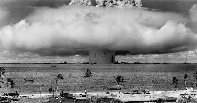 Vida Press nuotr./Prieš 70 metų JAV išmėgino povandeninę atominę bombą Bikini atole