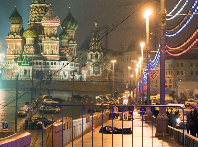 AFP/„Scanpix“ nuotr./Maskvoje nužudytas opozicijos lyderis Borisas Nemcovas