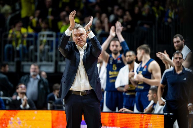 Imago / Scanpix nuotr./Šarūnas Jasikevičius laimėjo pirmąsias penkerias rungtynes prie Stambulo „Fenerbahče“ vairo.