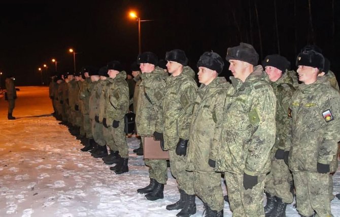 AFP/„Scanpix“ nuotr./Rusijos kariai atvyko pratyboms į Baltarusiją