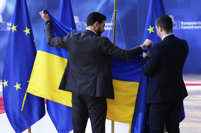 Ukrainos vėliava / AP